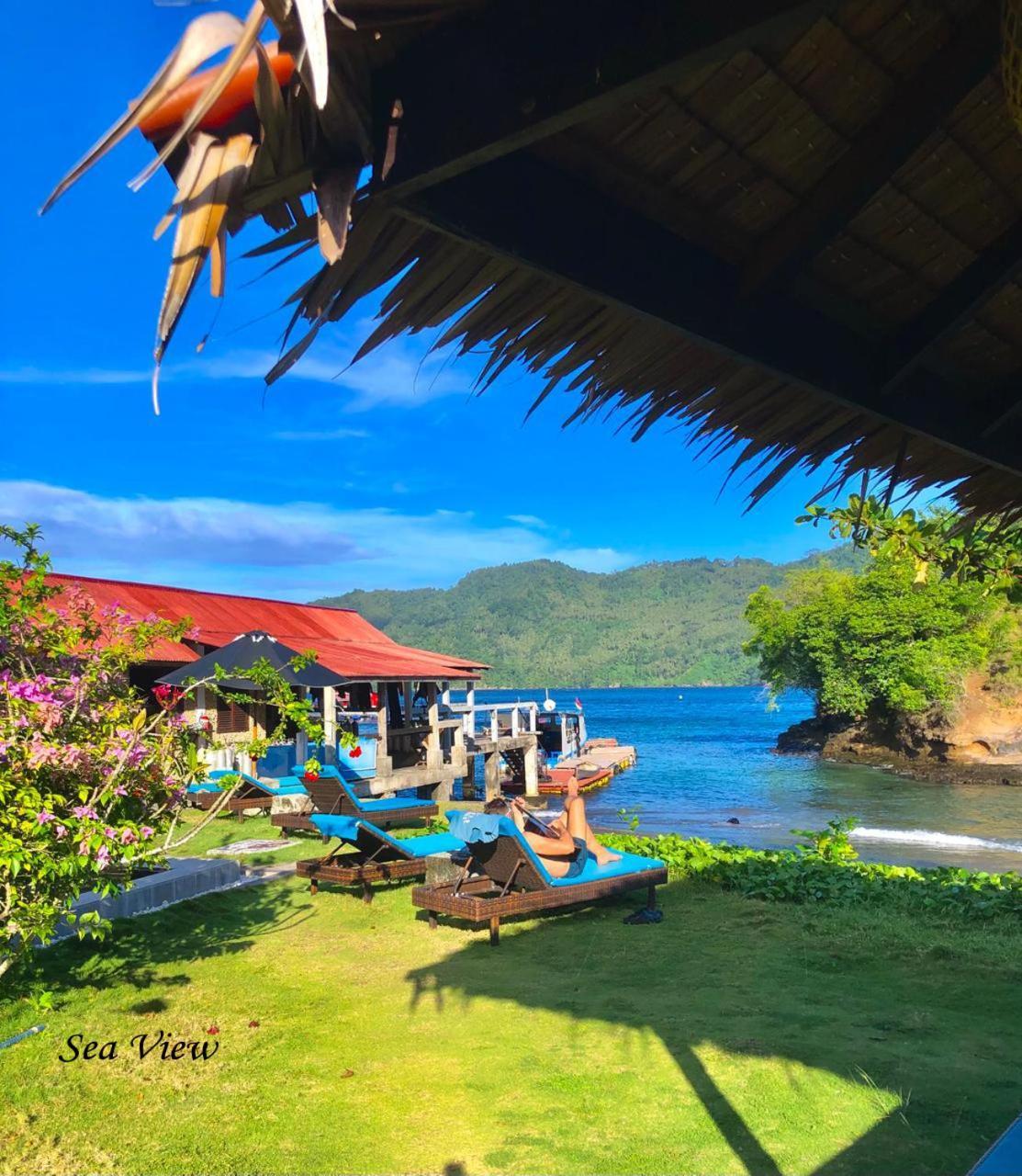 Cocotinos Lembeh A Boutique Dive Lodge Bitung Экстерьер фото